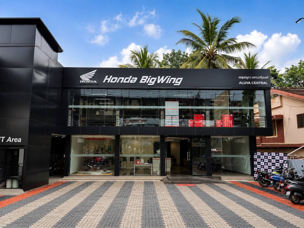 Honda BigWing Aluva showroom